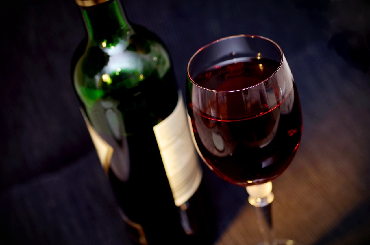 tatuaż a alkohol